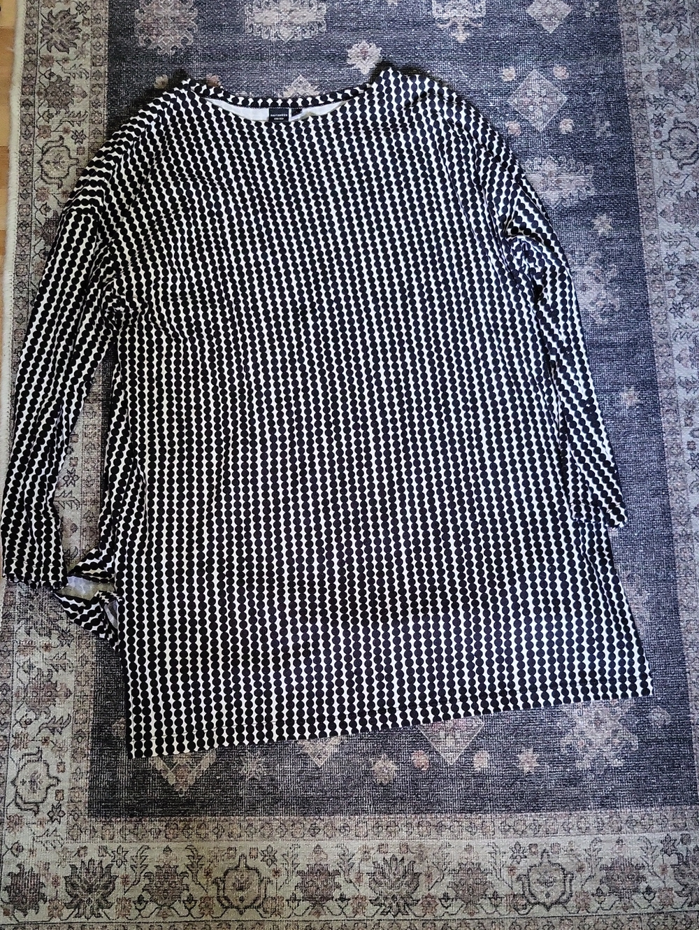 Black and White Geometric Long Sleeve Marimekko X Uniqlo Tunic